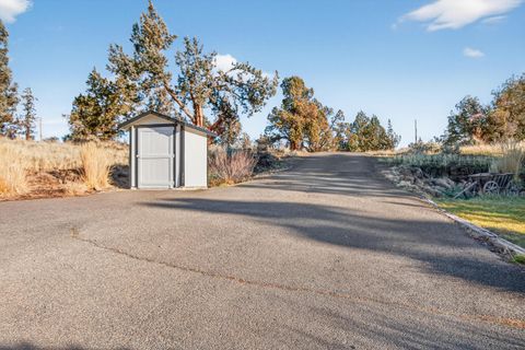 Tiny photo for 4805 NW 57th Street, Redmond, OR 97756 (MLS # 220213223)