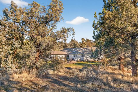 Tiny photo for 4805 NW 57th Street, Redmond, OR 97756 (MLS # 220213223)
