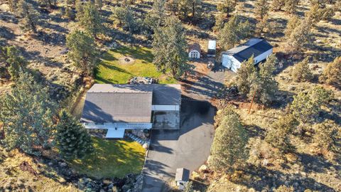Tiny photo for 4805 NW 57th Street, Redmond, OR 97756 (MLS # 220213223)