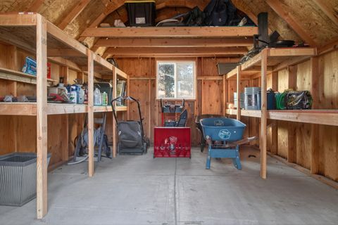 Tiny photo for 4805 NW 57th Street, Redmond, OR 97756 (MLS # 220213223)