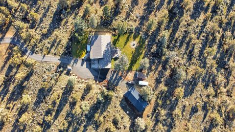 Tiny photo for 4805 NW 57th Street, Redmond, OR 97756 (MLS # 220213223)