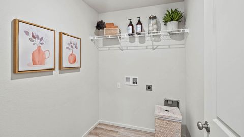 Tiny photo for 230 Darlington Street, Medford, OR 97501 (MLS # 220214366)