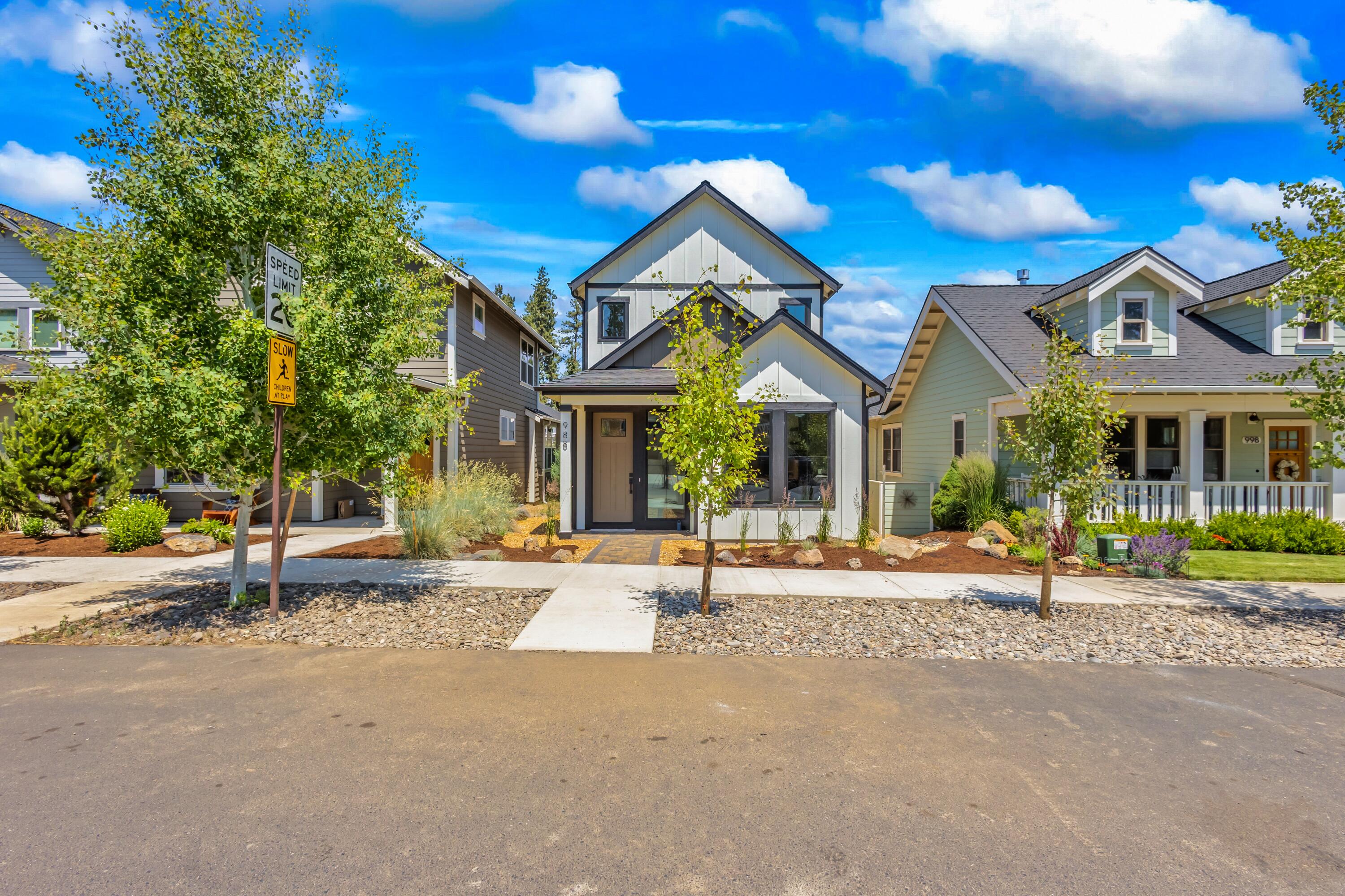988 E Black Butte Avenue 30