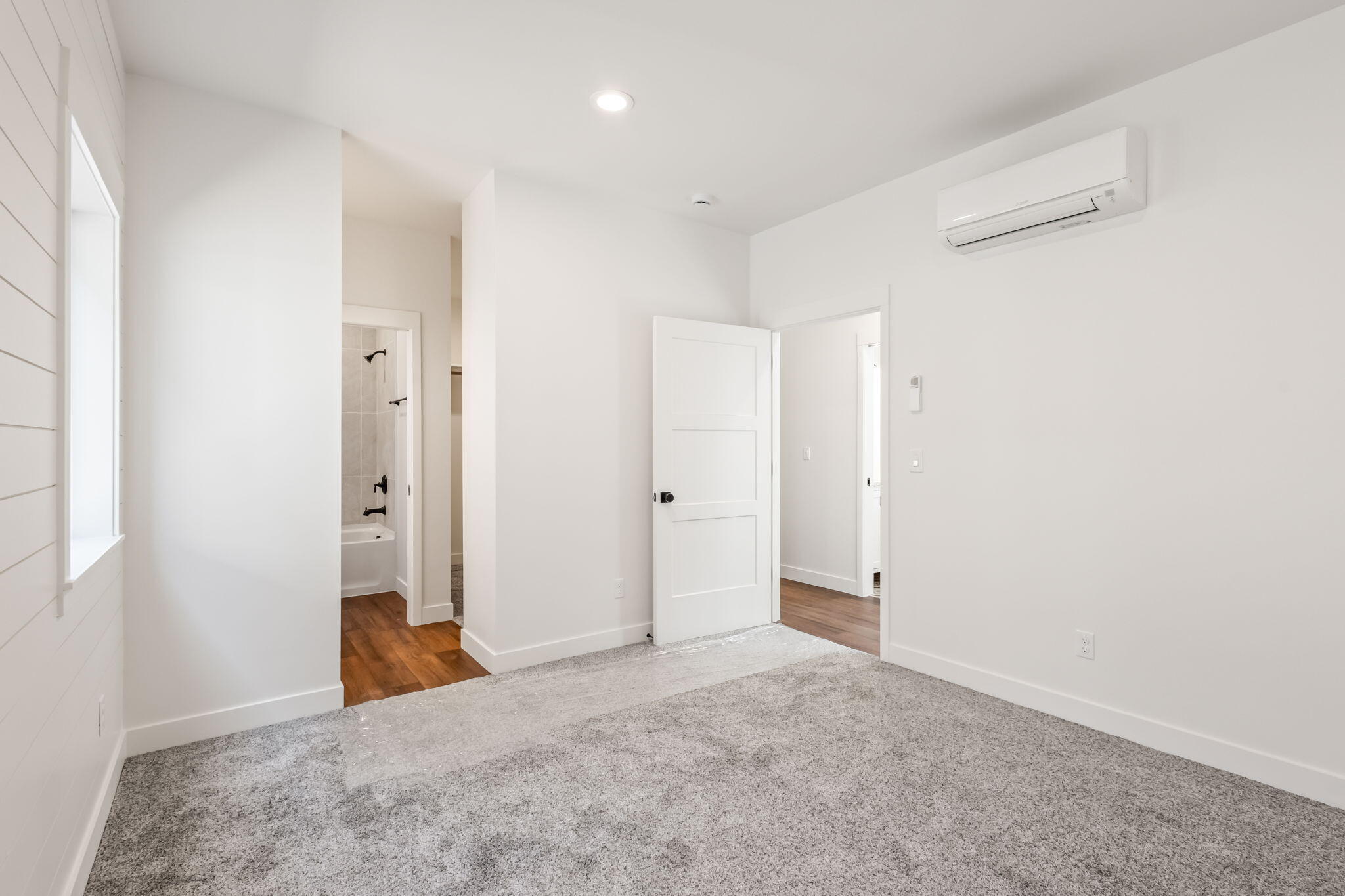 SaddleStone - Residential