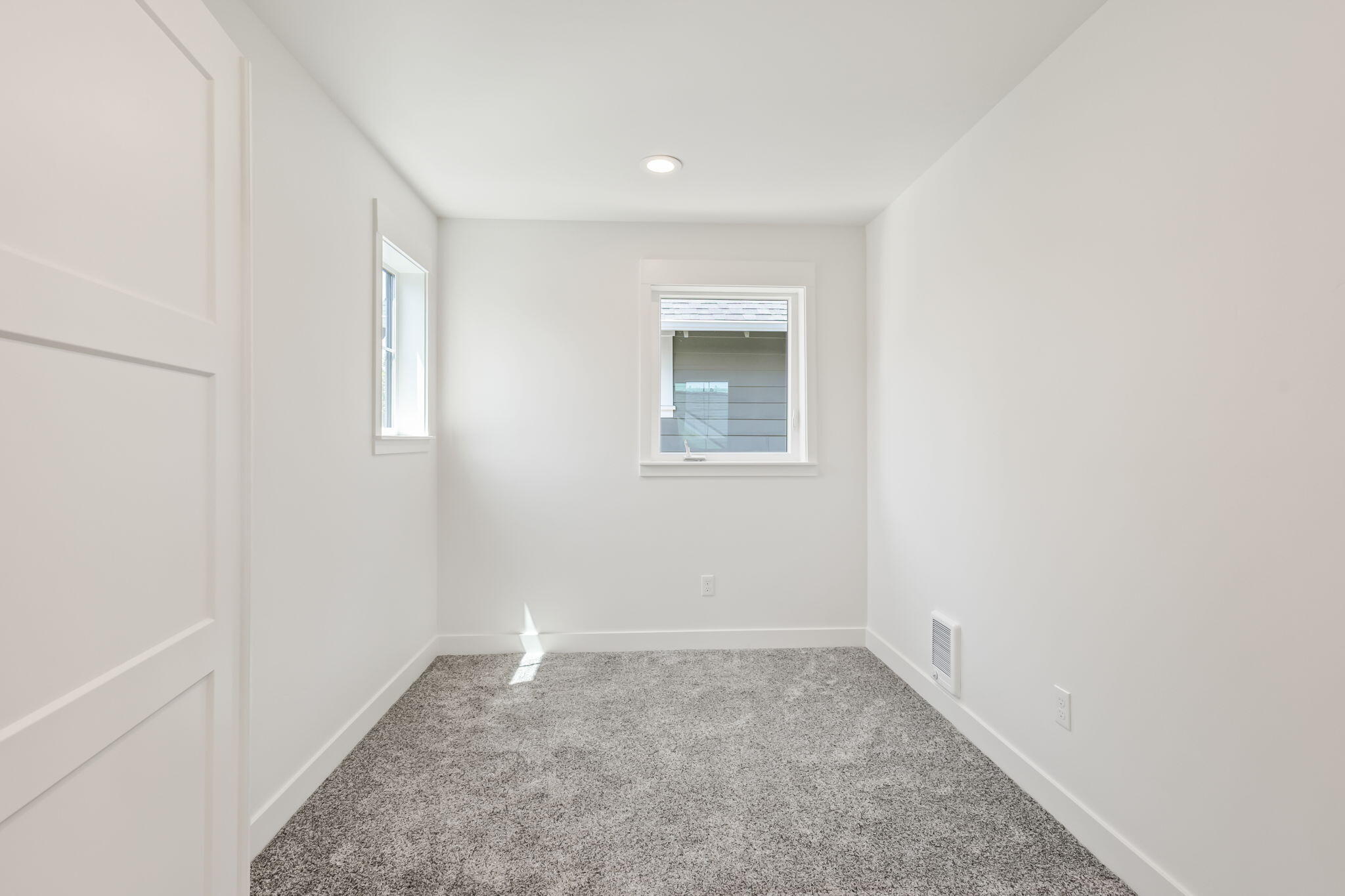 SaddleStone - Residential