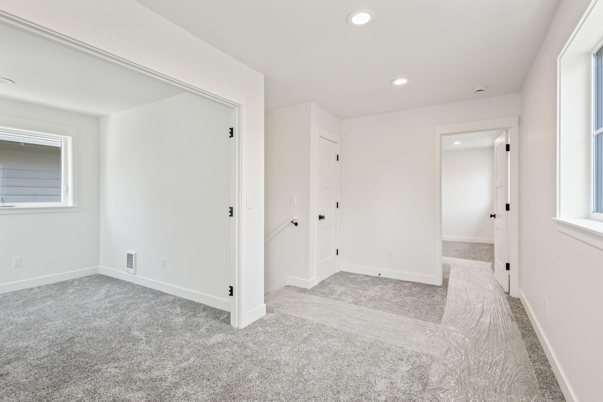 SaddleStone - Residential