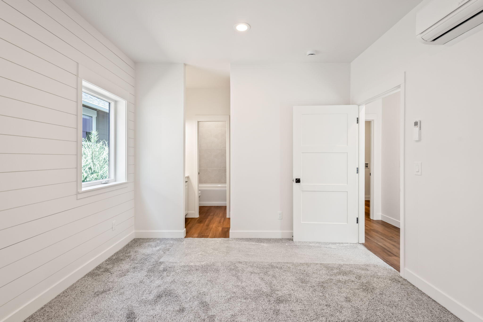 SaddleStone - Residential