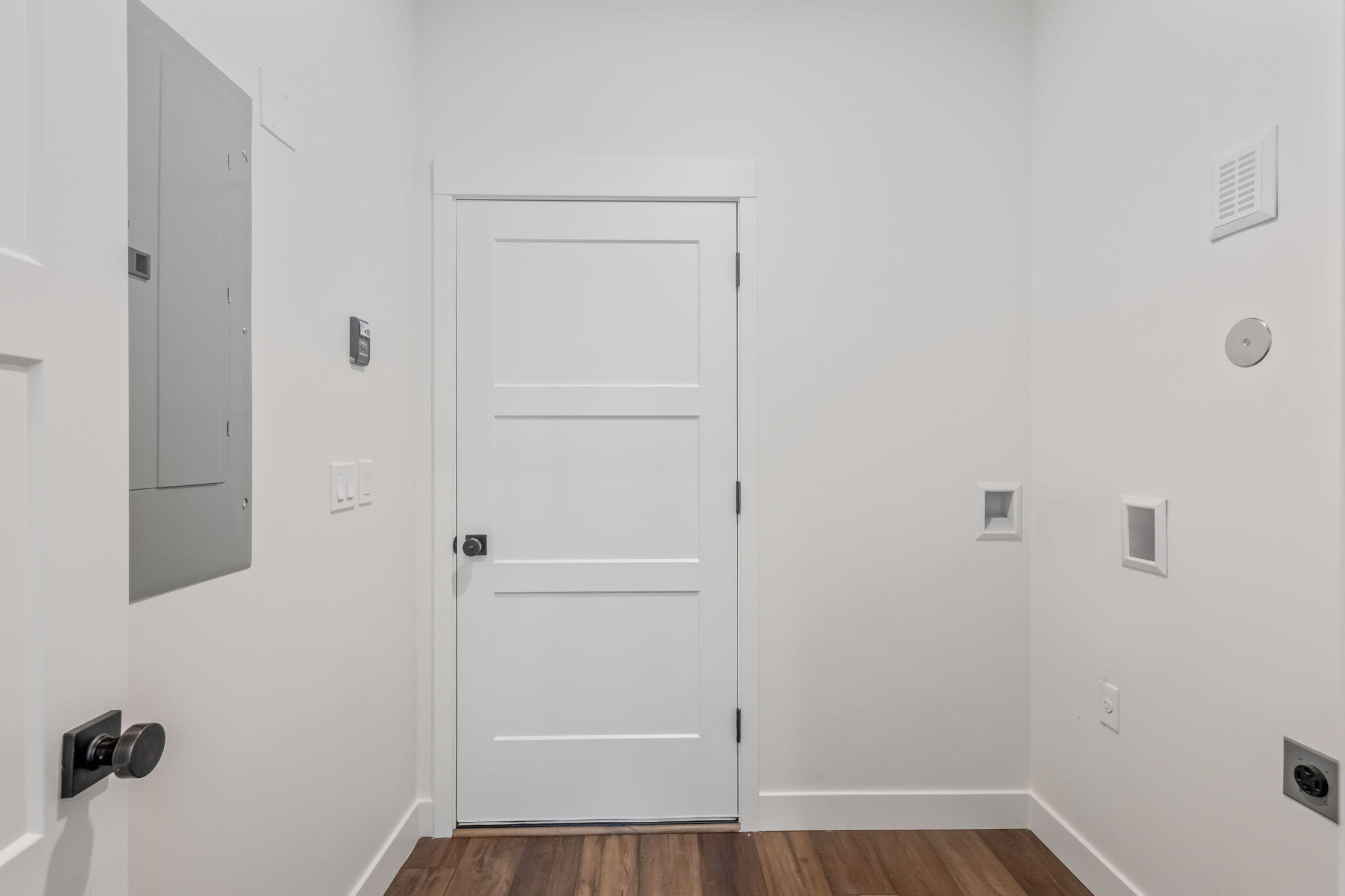 SaddleStone - Residential