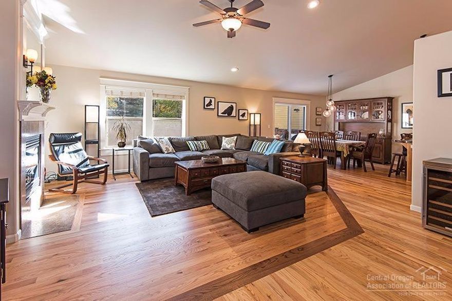 Enjoy Discovery Park from this 1760 sf, 3 bed, 2 ba, Westside Single level Craftsman home in Shevlin Meadows. Open floorplan,beautiful hardwoods & tile. Great room w/gas fireplace & vaulted ceilings. Alder cabinets, upgraded appliances, pantry & bfast bar in the kitchen. Large master w/ spacious closet, double vanity & custom tiled shower. Nice sized fenced backyard w/ large patio & mature landscaping. Laundry room w/ extra cabinet space & sink. Over sized garage w/cabinets. Cemented RV parking area.