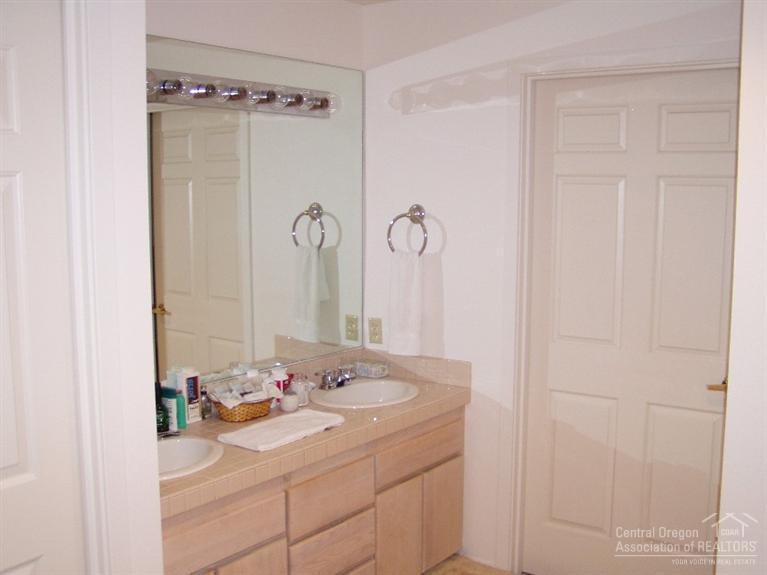 Riverpointe - Residential