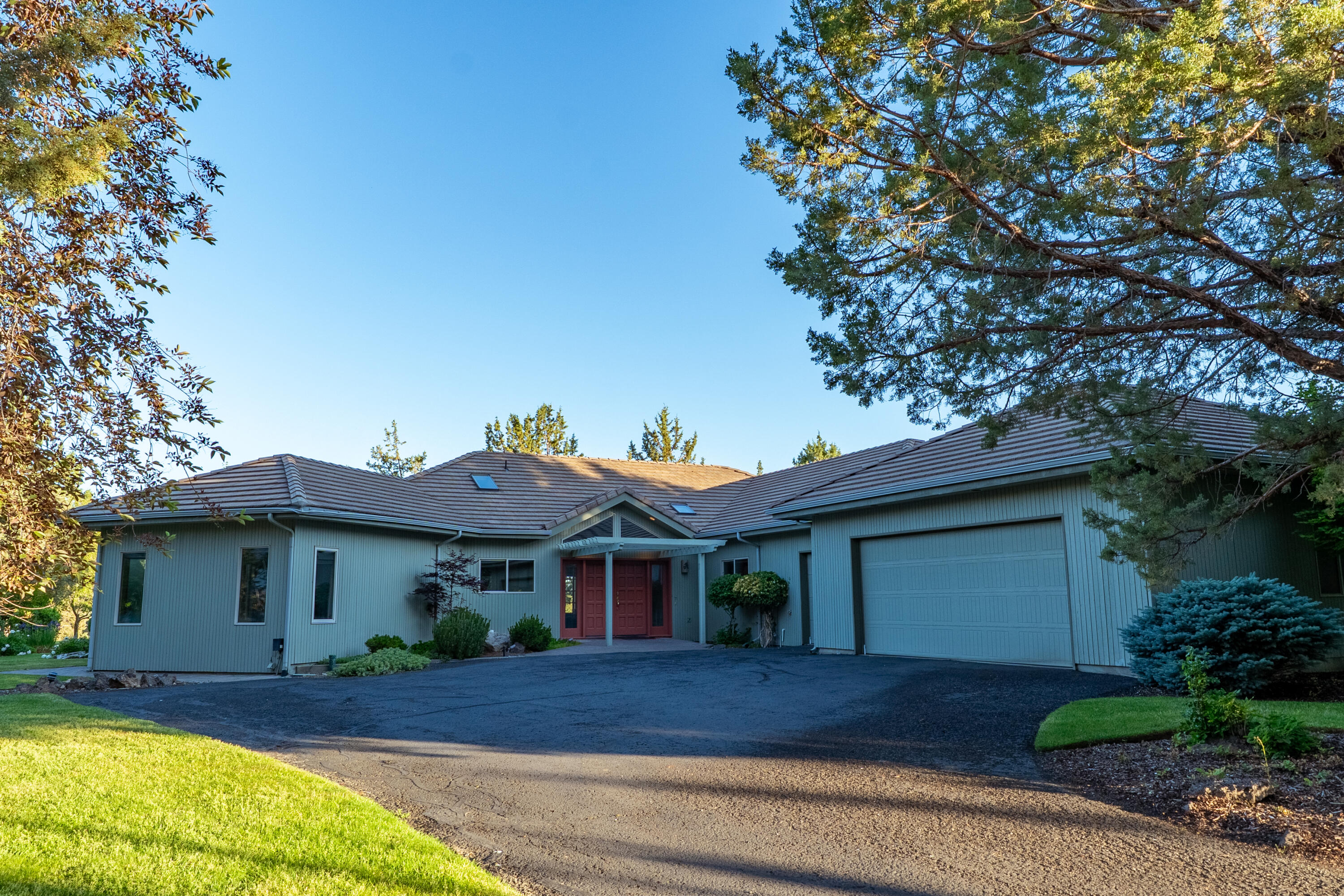 2103 Condor Court