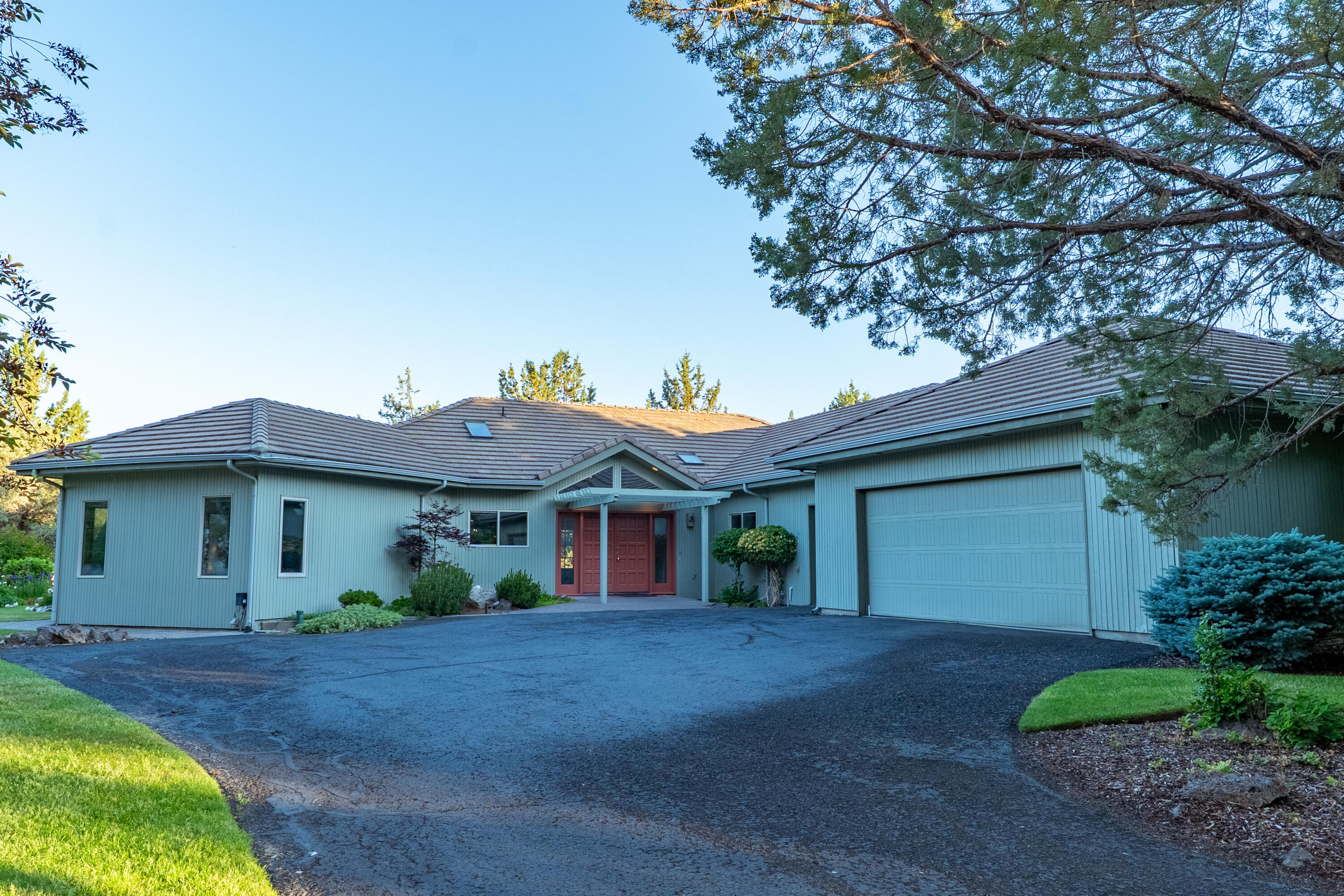 Eagle Crest - Residential