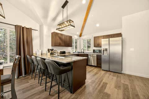 Tiny photo for 4715 Red Tail Drive, Klamath Falls, OR 97601 (MLS # 220226148)