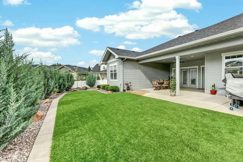 Tiny photo for 1726 River Run Street, Central Point, OR 97502 (MLS # 220219796)