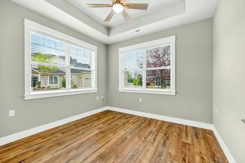 Tiny photo for 1726 River Run Street, Central Point, OR 97502 (MLS # 220219796)