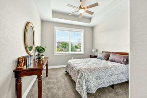 Tiny photo for 1726 River Run Street, Central Point, OR 97502 (MLS # 220219796)