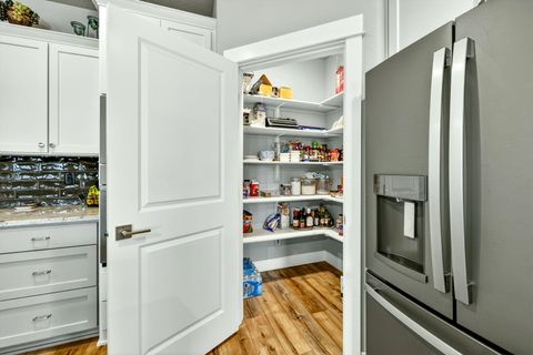 Tiny photo for 1726 River Run Street, Central Point, OR 97502 (MLS # 220219796)