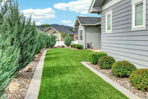 Tiny photo for 1726 River Run Street, Central Point, OR 97502 (MLS # 220219796)