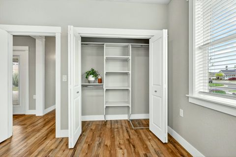Tiny photo for 1726 River Run Street, Central Point, OR 97502 (MLS # 220219796)