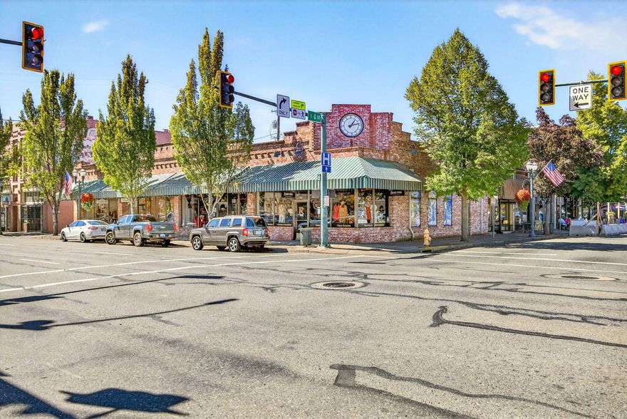The Tressell Building; Commercial building located at the corner of SW 6th Street and SW ''G'' Street......''Main and Main'' location in downtown vibrant Grants Pass.  Currently occupied by 3 commercial tenants (short term leases) Gross leases - tenants responsible for Tenant's Insurance, Landlord's Liability Insurance, utilities, trash/recycle and voice/data.