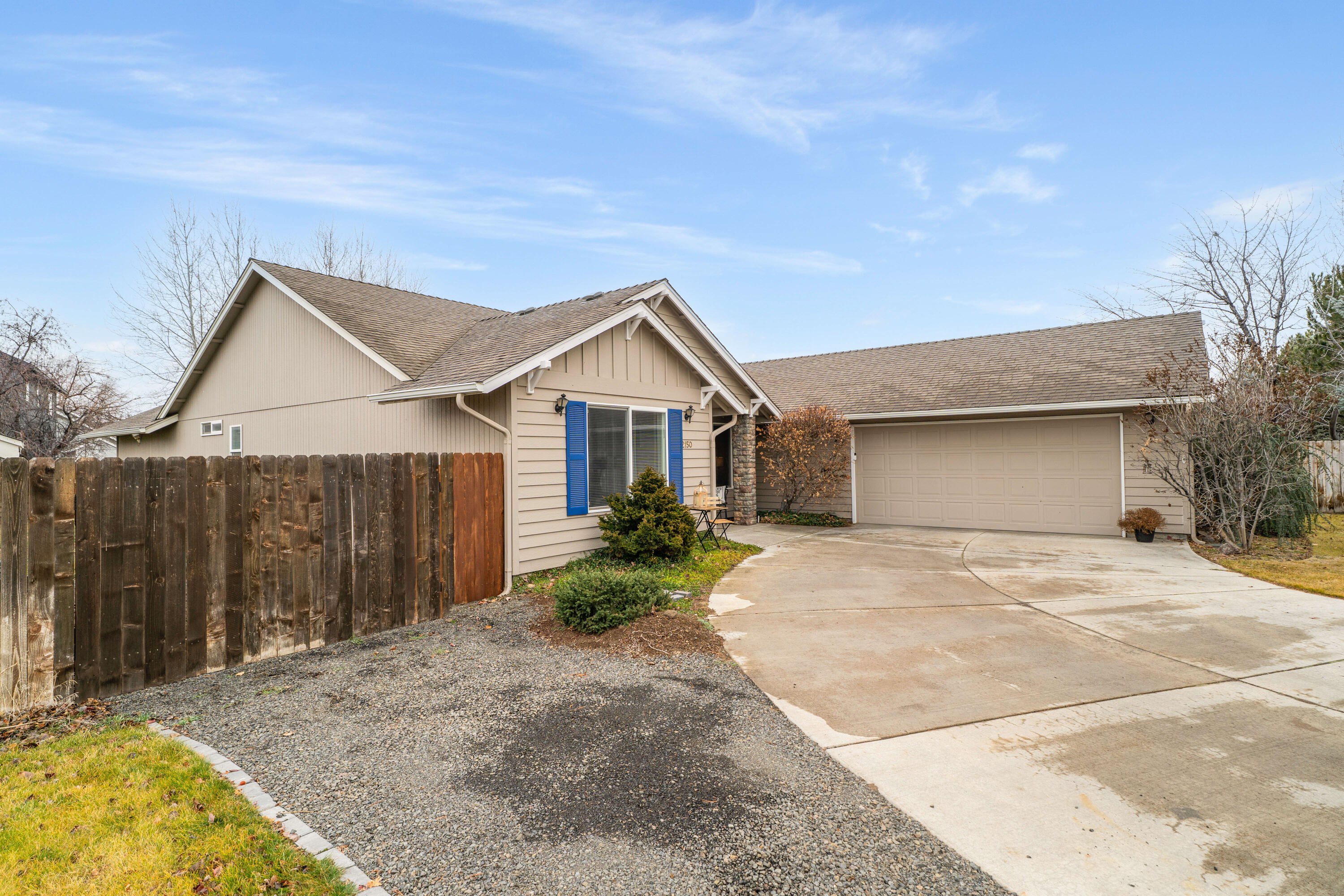 2150 NW Poplar Avenue