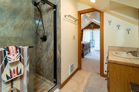 Tiny photo for 153526 Twilla Court, La Pine, OR 97739 (MLS # 220220483)