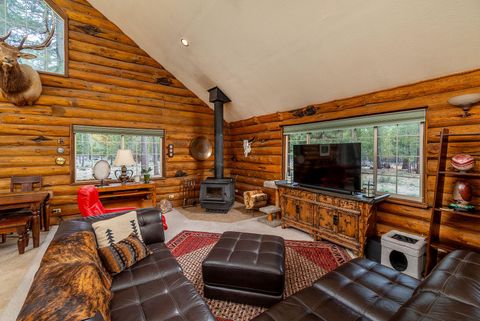 Tiny photo for 153526 Twilla Court, La Pine, OR 97739 (MLS # 220220483)