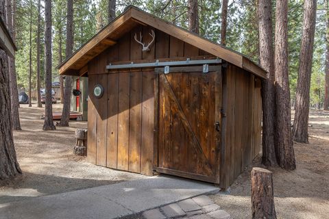 Tiny photo for 153526 Twilla Court, La Pine, OR 97739 (MLS # 220220483)