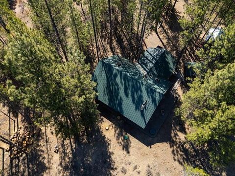 Tiny photo for 153526 Twilla Court, La Pine, OR 97739 (MLS # 220220483)