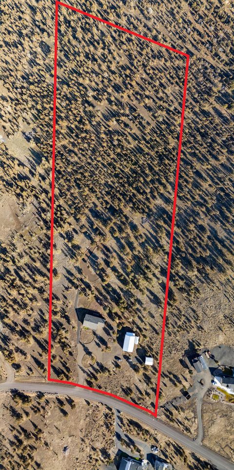 Tiny photo for 11518 SE View Top Lane, Prineville, OR 97754 (MLS # 220213277)