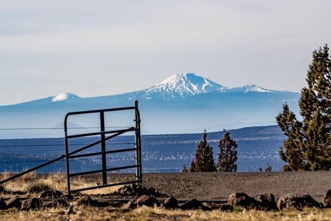 Tiny photo for 11518 SE View Top Lane, Prineville, OR 97754 (MLS # 220213277)