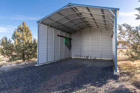 Tiny photo for 11518 SE View Top Lane, Prineville, OR 97754 (MLS # 220213277)