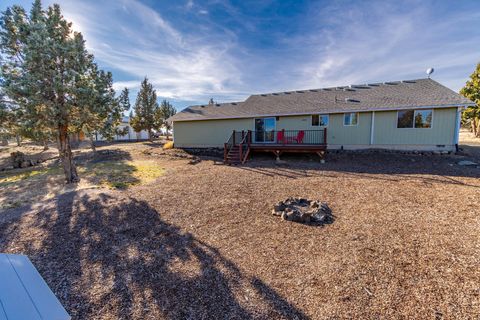 Tiny photo for 11518 SE View Top Lane, Prineville, OR 97754 (MLS # 220213277)