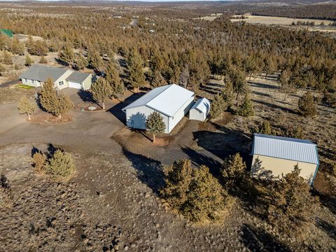 Tiny photo for 11518 SE View Top Lane, Prineville, OR 97754 (MLS # 220213277)