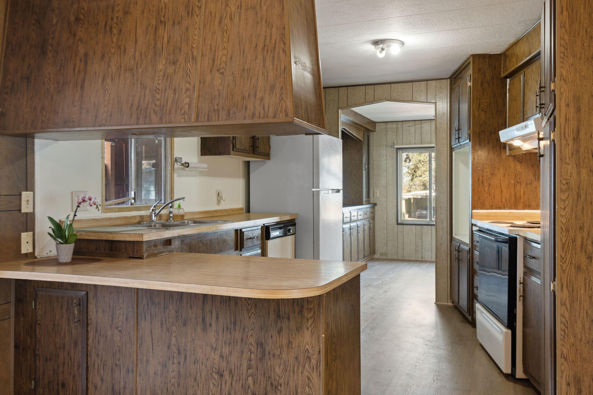 3930 NW Progress Lane