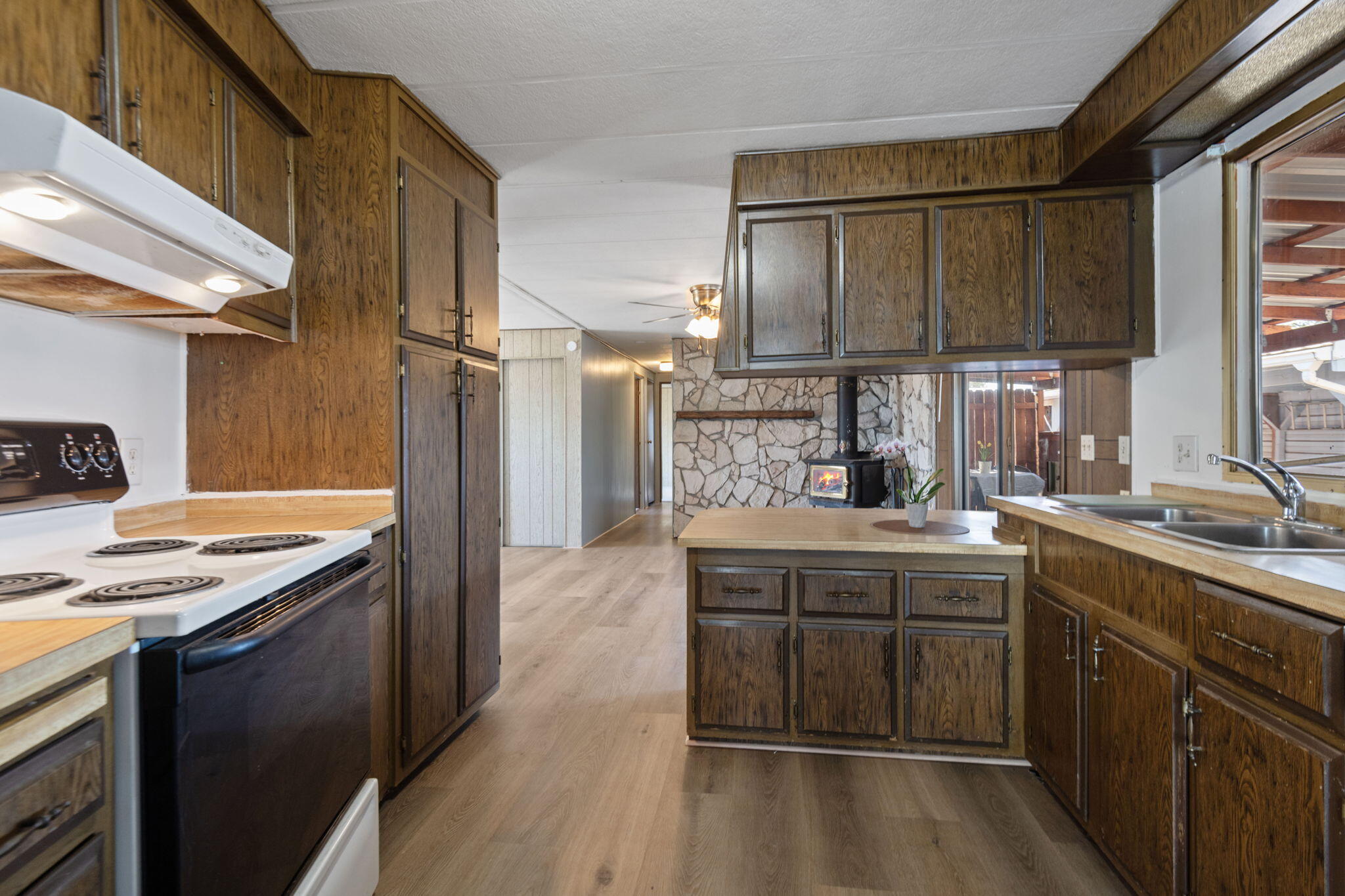 3930 NW Progress Lane