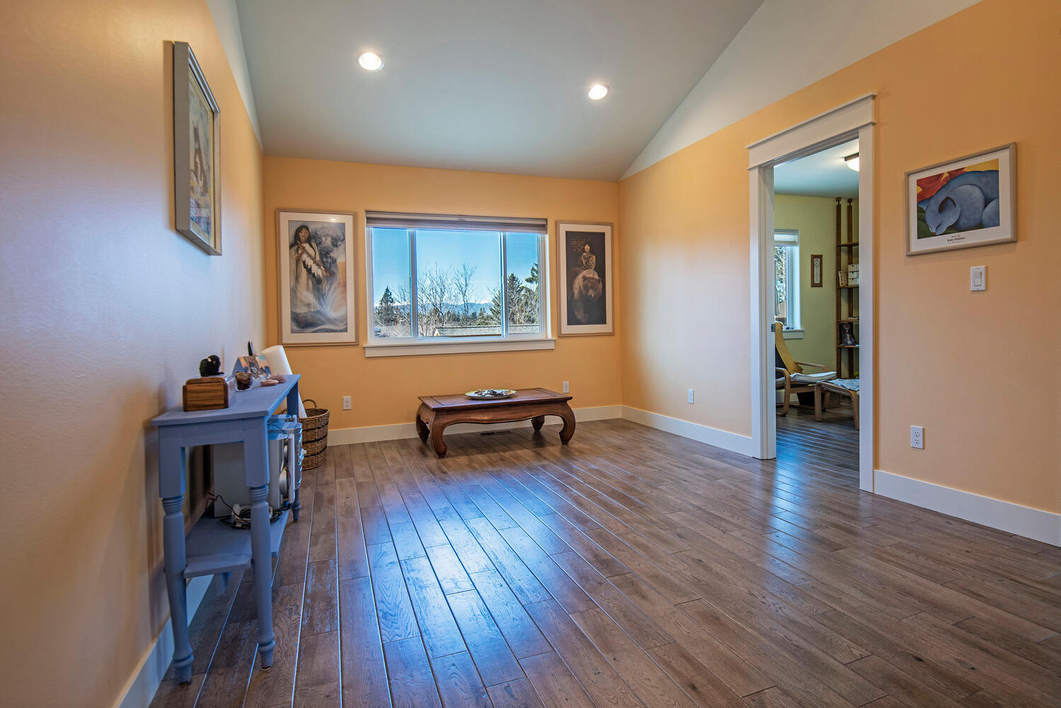 Sunny Breeze - Residential