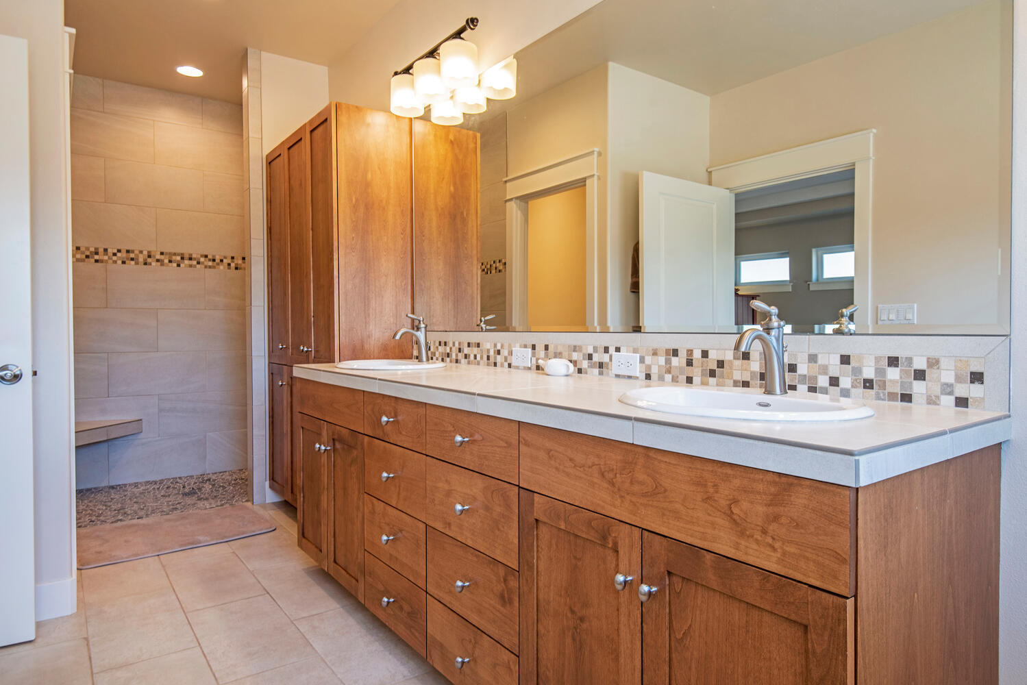 Sunny Breeze - Residential