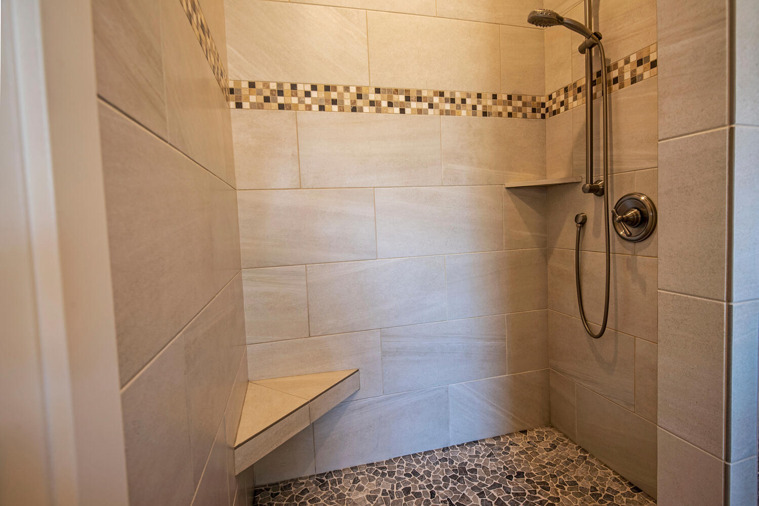 Sunny Breeze - Residential