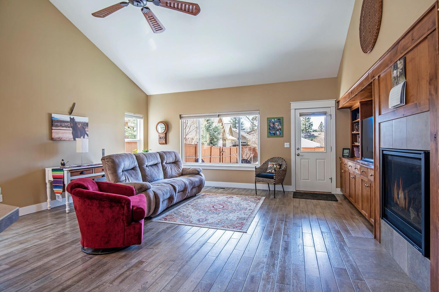 Sunny Breeze - Residential