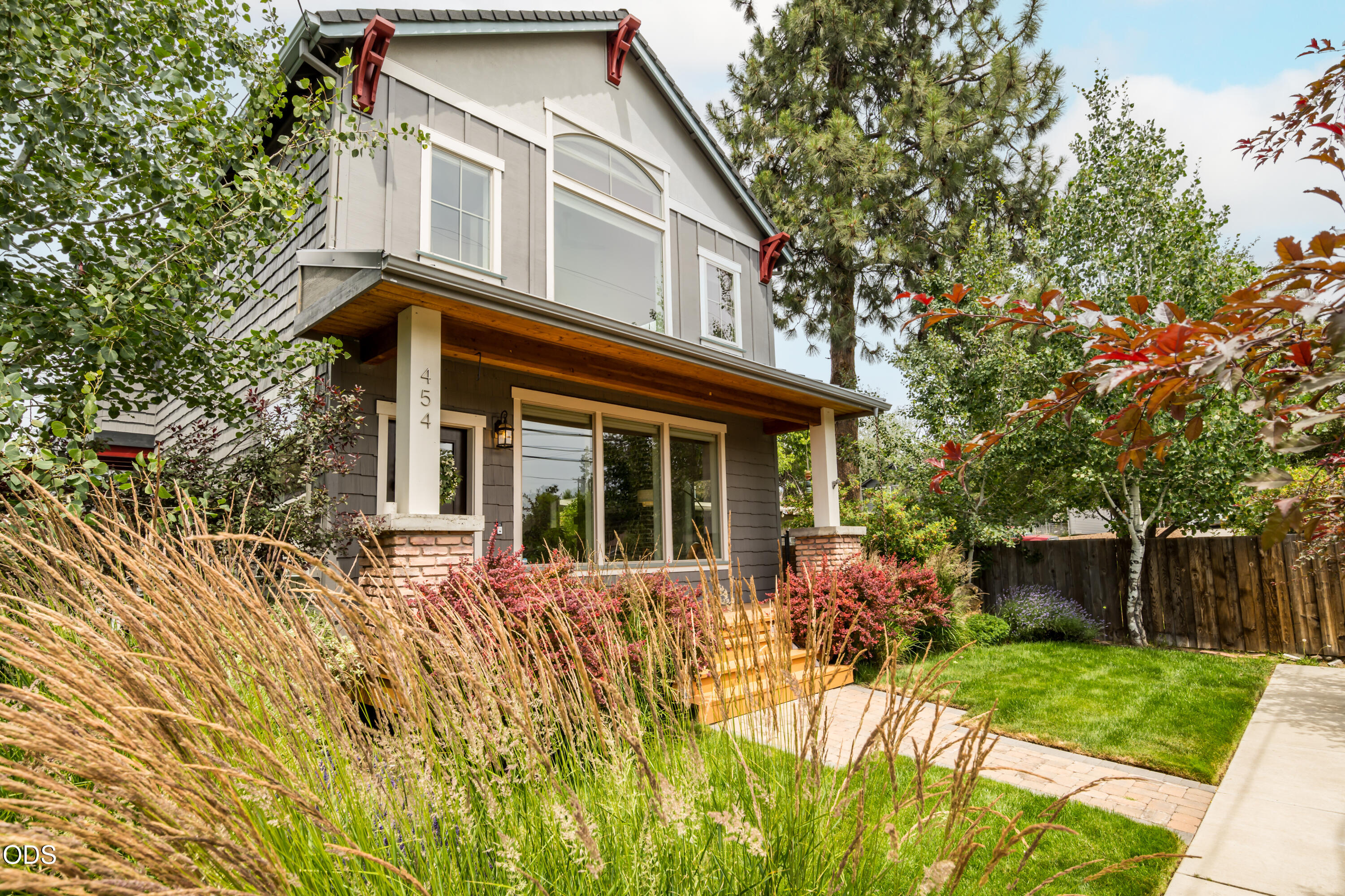 454 NE Burnside Avenue