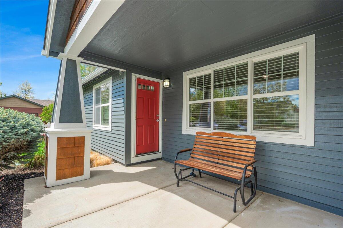 61343 Woodbury Lane