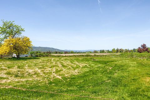 Tiny photo for 3600 Madrona Lane, Medford, OR 97501 (MLS # 220221779)