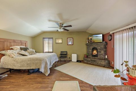 Tiny photo for 3600 Madrona Lane, Medford, OR 97501 (MLS # 220221779)