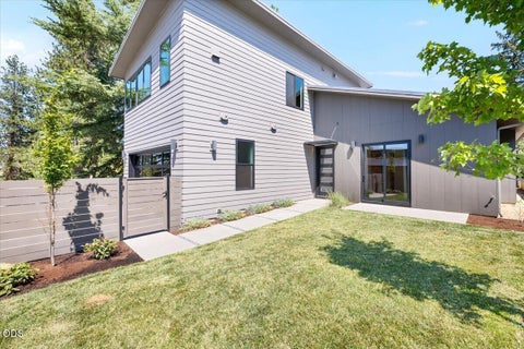 Tiny photo for 619 Elkader Street, Ashland, OR 97520 (MLS # 220227302)