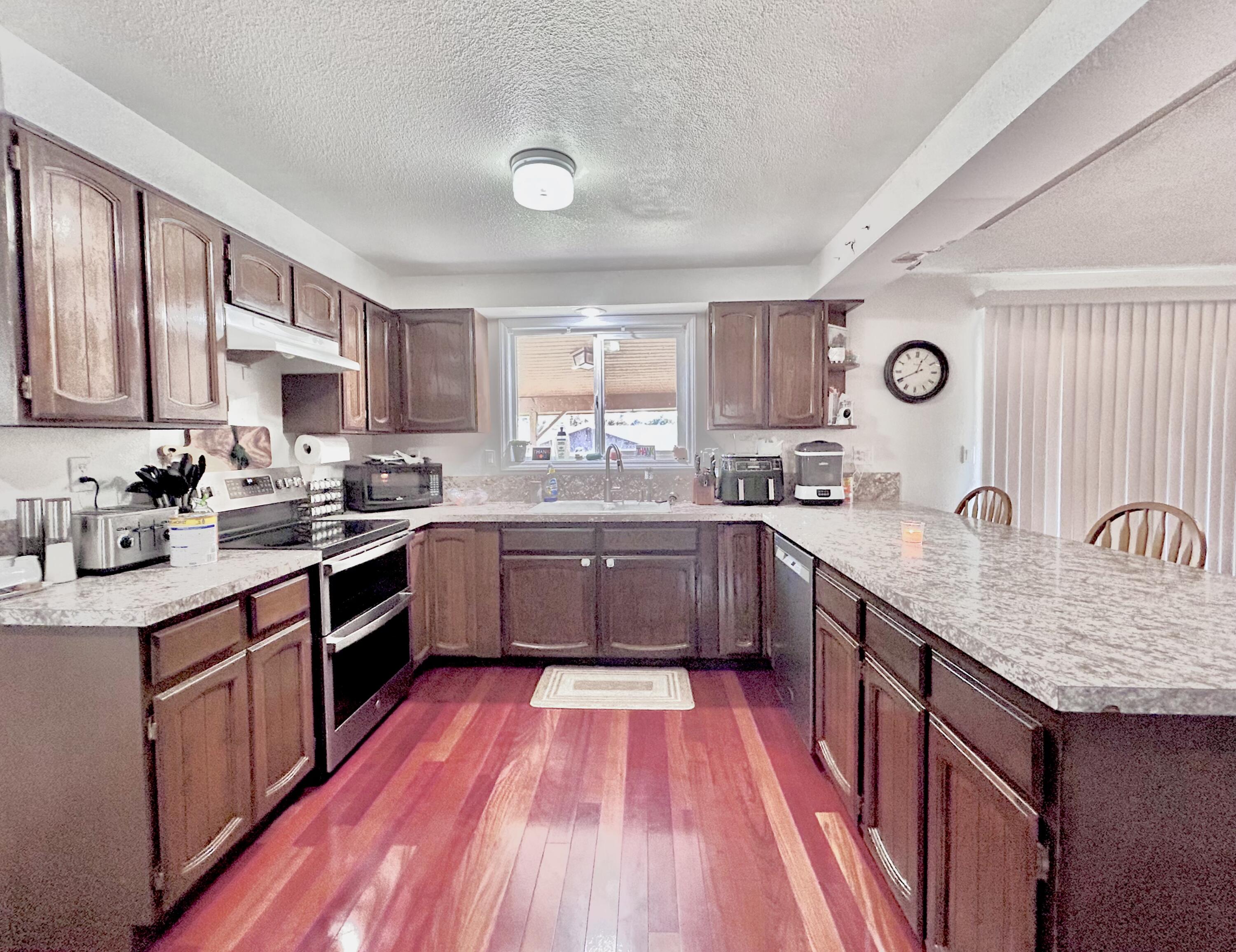 West Hills Homes - Residential