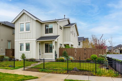 3709 SW Coyote Place Redmond OR 97756