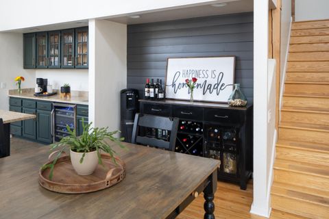 Tiny photo for 54977 Huntington Road, Bend, OR 97707 (MLS # 220217729)