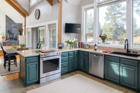 Tiny photo for 54977 Huntington Road, Bend, OR 97707 (MLS # 220217729)