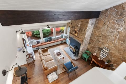 Tiny photo for 19045 Tumalo Reservoir Road, Bend, OR 97703 (MLS # 220211433)